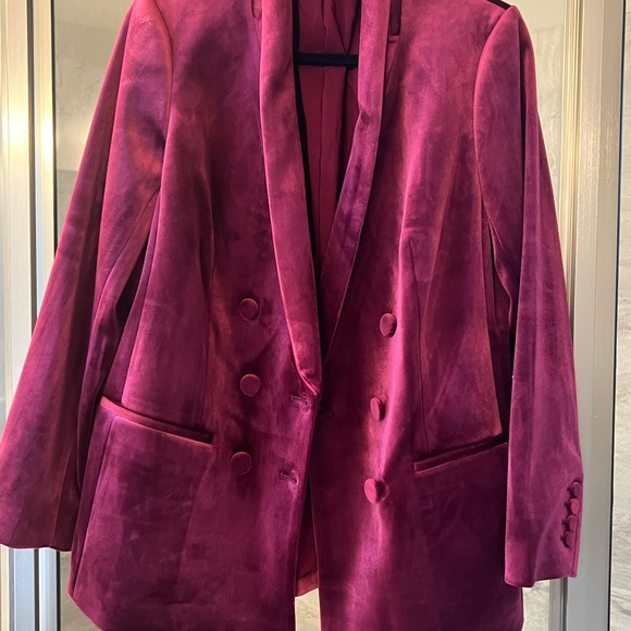Express Women's Velvet Blazer - Picture 2 of 9